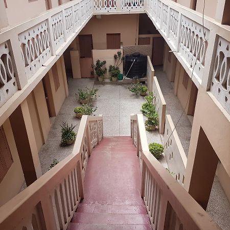 Amenla Hotel Sekondi-Takoradi Buitenkant foto