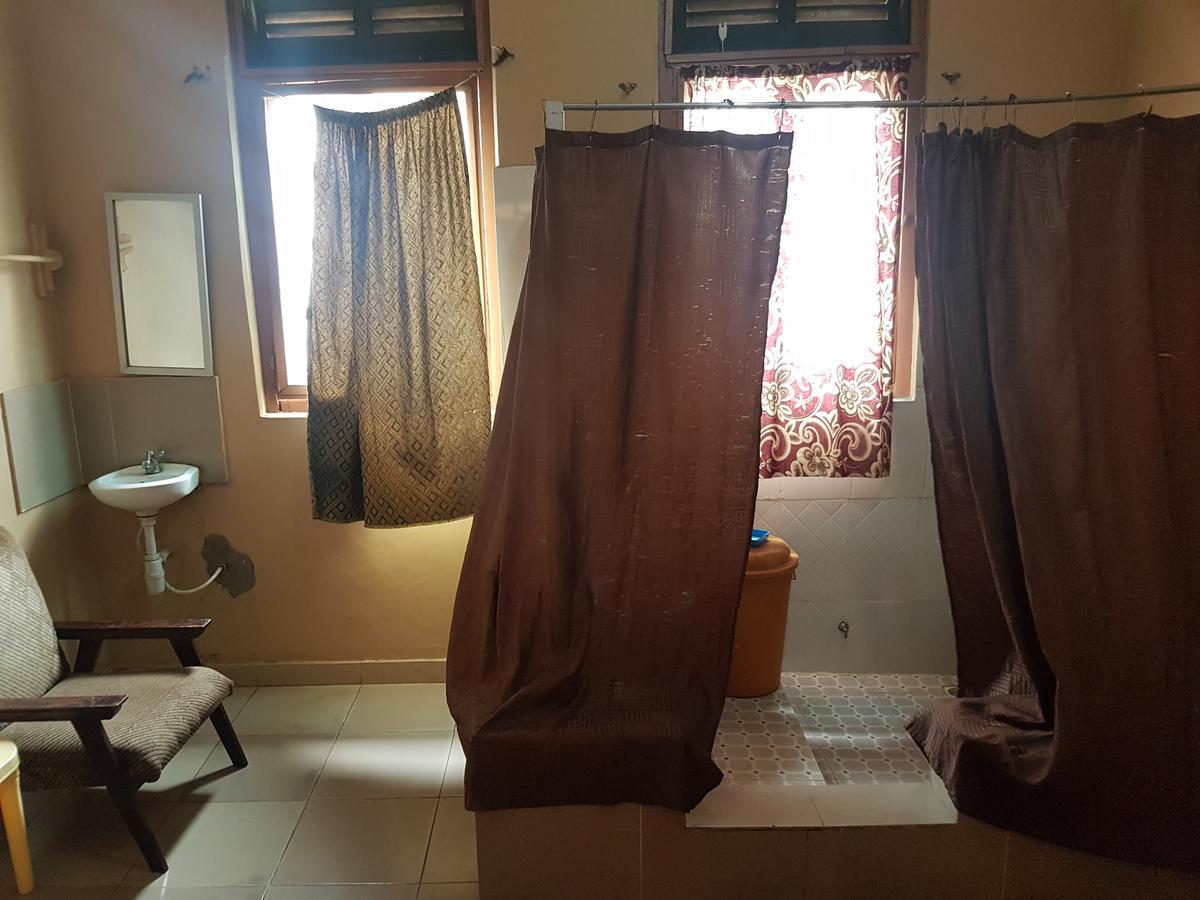 Amenla Hotel Sekondi-Takoradi Buitenkant foto