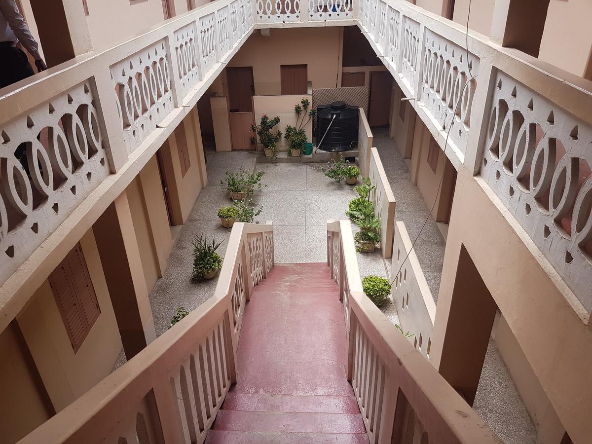 Amenla Hotel Sekondi-Takoradi Buitenkant foto